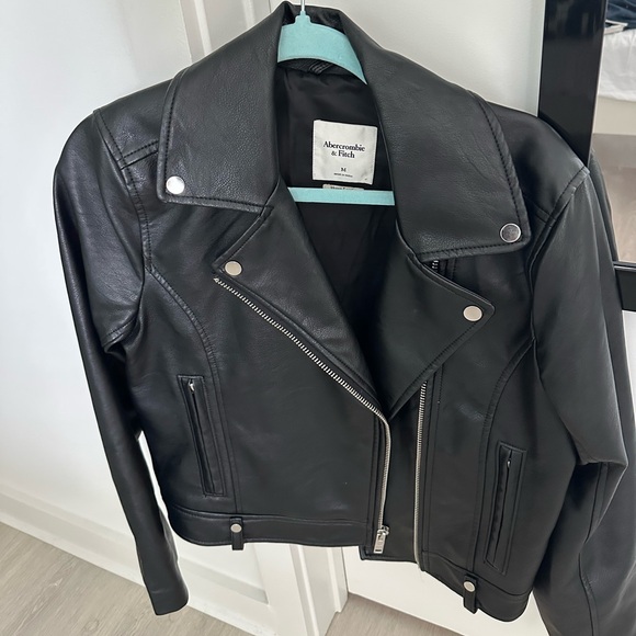 Abercrombie & Fitch Black Faux Leather Jacket - Picture 4 of 7